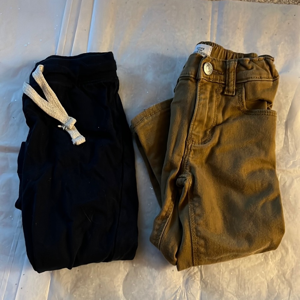 2 pairs Old Navy boys size 2T pants